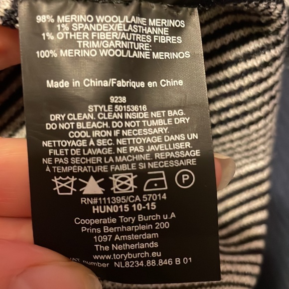 Tory Burch navy reversible poncho/ cape - Picture 5 of 6